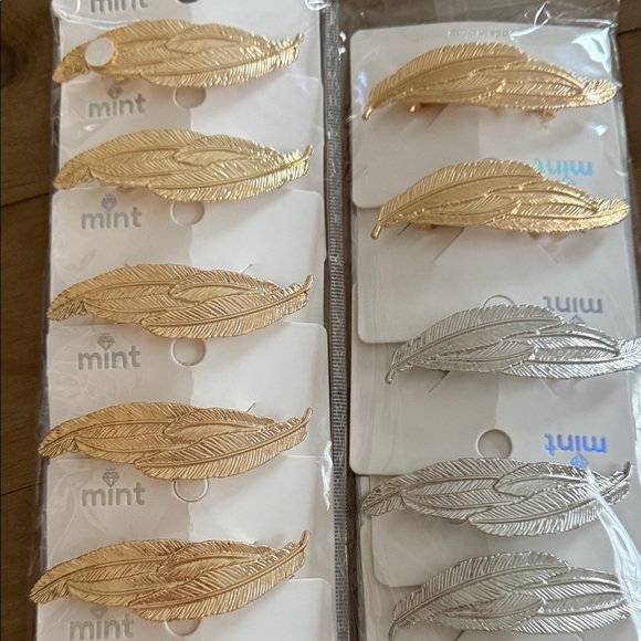 Mint Accessories - Mint Gold and Silver Feather Hair Clips - Set of 12
